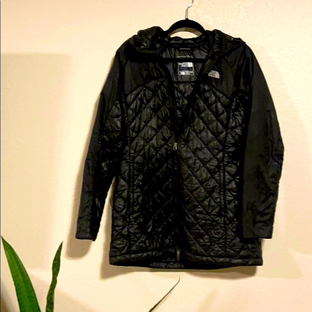 L women’s north face down jacket